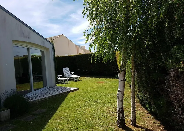 Maison Climatisee Avec Jardin, Proche Et Commerces, Animaux Acceptes - Fr-1-494-40 * فو سور ميه